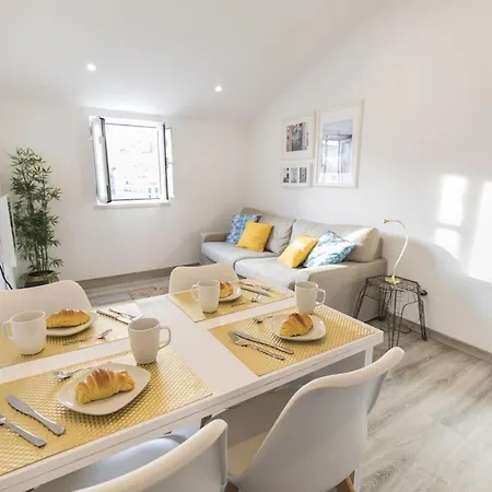 The Nest At Mouraria Apartment Lisbon